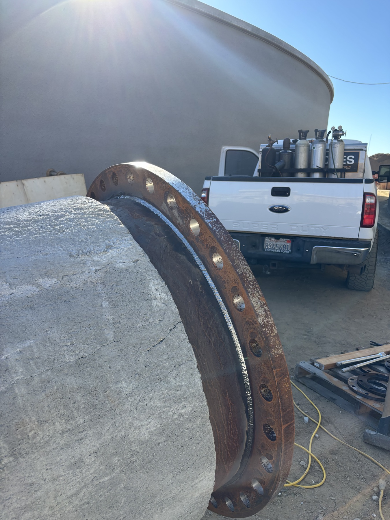 Large-diameter flanged pipe fabricated in the field